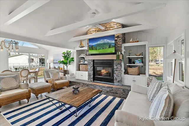 $1,685,000 | 6365 Waters Edge Lane, Saugatuck, MI 49453