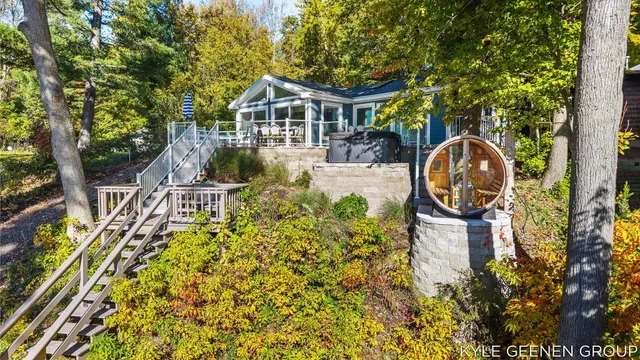 $1,685,000 | 6365 Waters Edge Lane, Saugatuck, MI 49453
