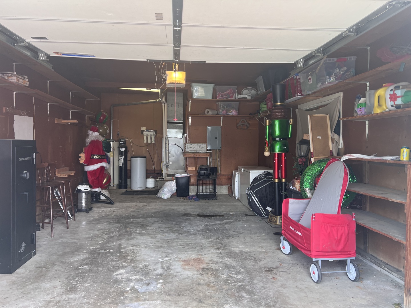 301 Dilks Street Roberts, IL 60962 - Photo 28 of 44 a view of gym