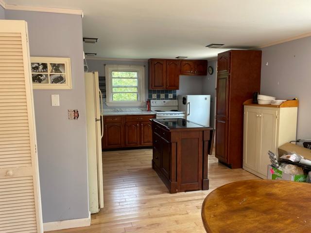 196 Wilson Point Road Castine, ME 04421 - Photo 7 of 29 196 Wilson