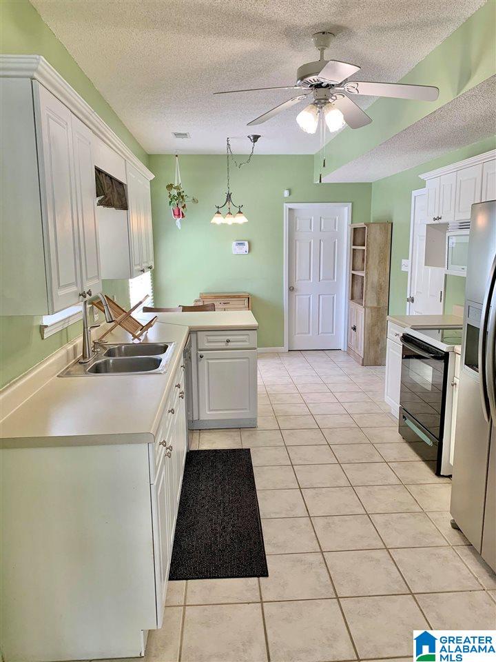 143 Crestmont Lane Pelham, AL 35124 - Photo 12 of 29