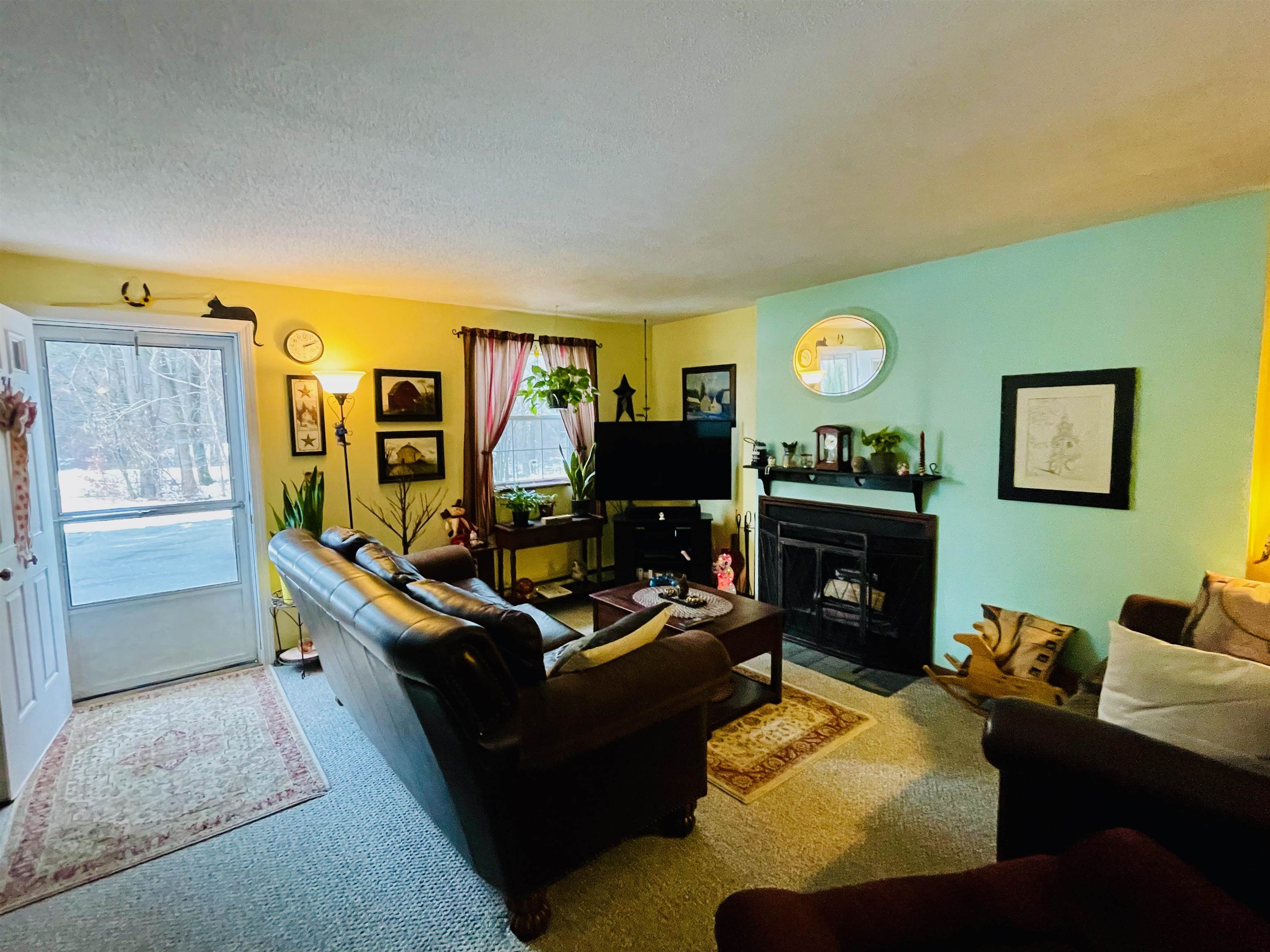 34 Fieldstone Drive, Unit 34 Londonderry, NH 03053 - Photo 15 of 40