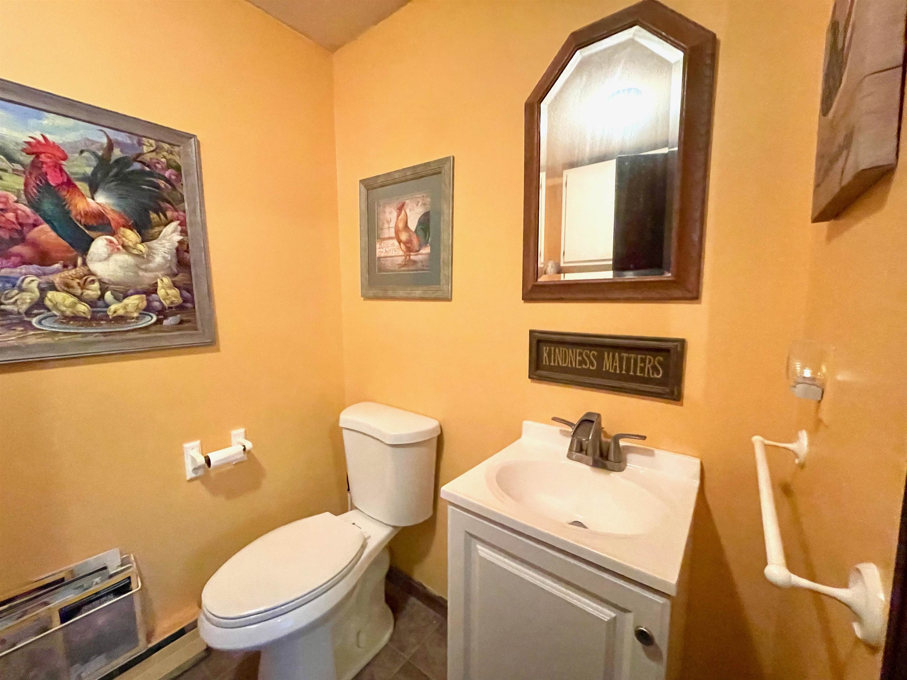 34 Fieldstone Drive, Unit 34 Londonderry, NH 03053 - Photo 22 of 40
