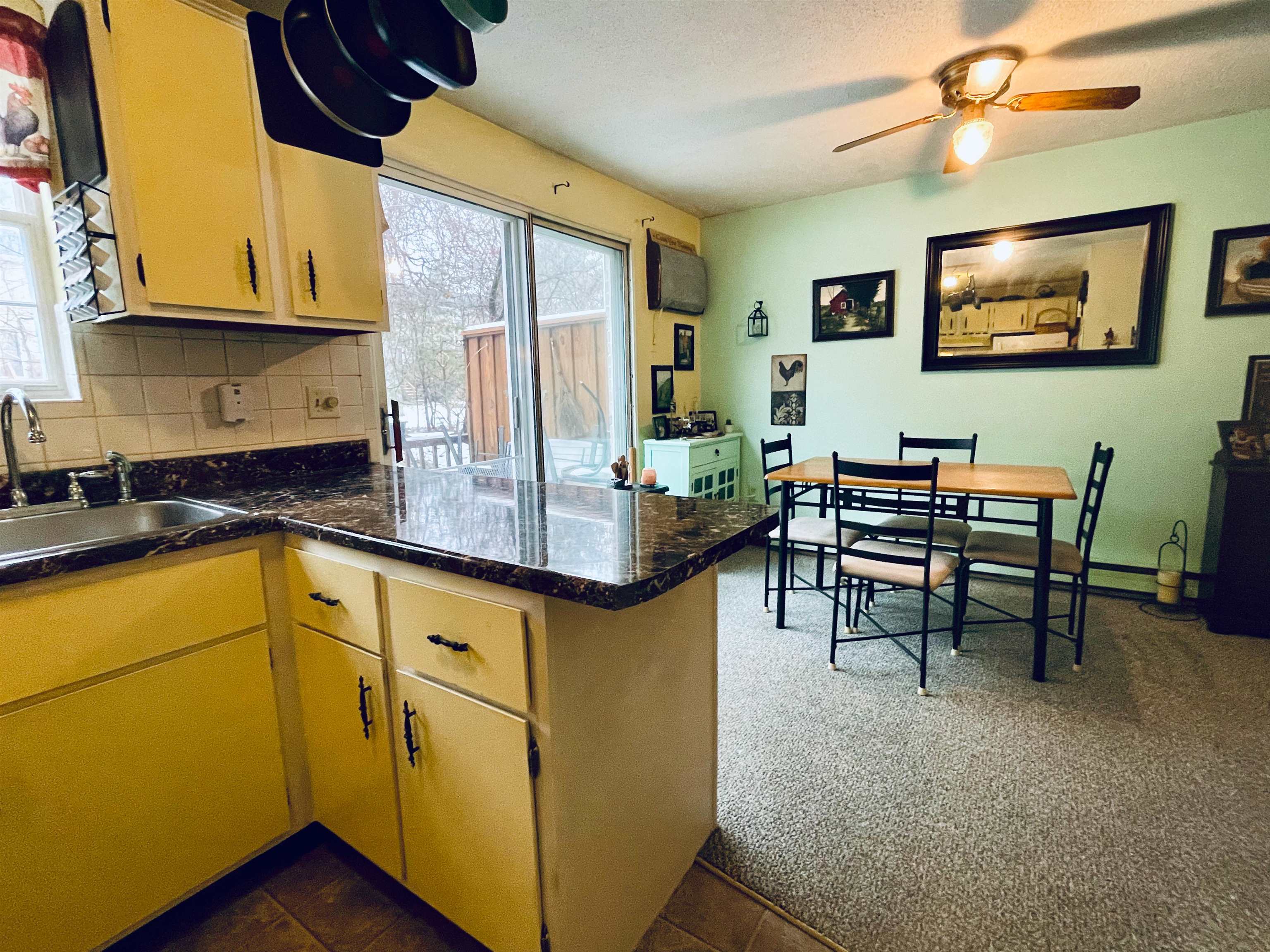 34 Fieldstone Drive, Unit 34 Londonderry, NH 03053 - Photo 7 of 40