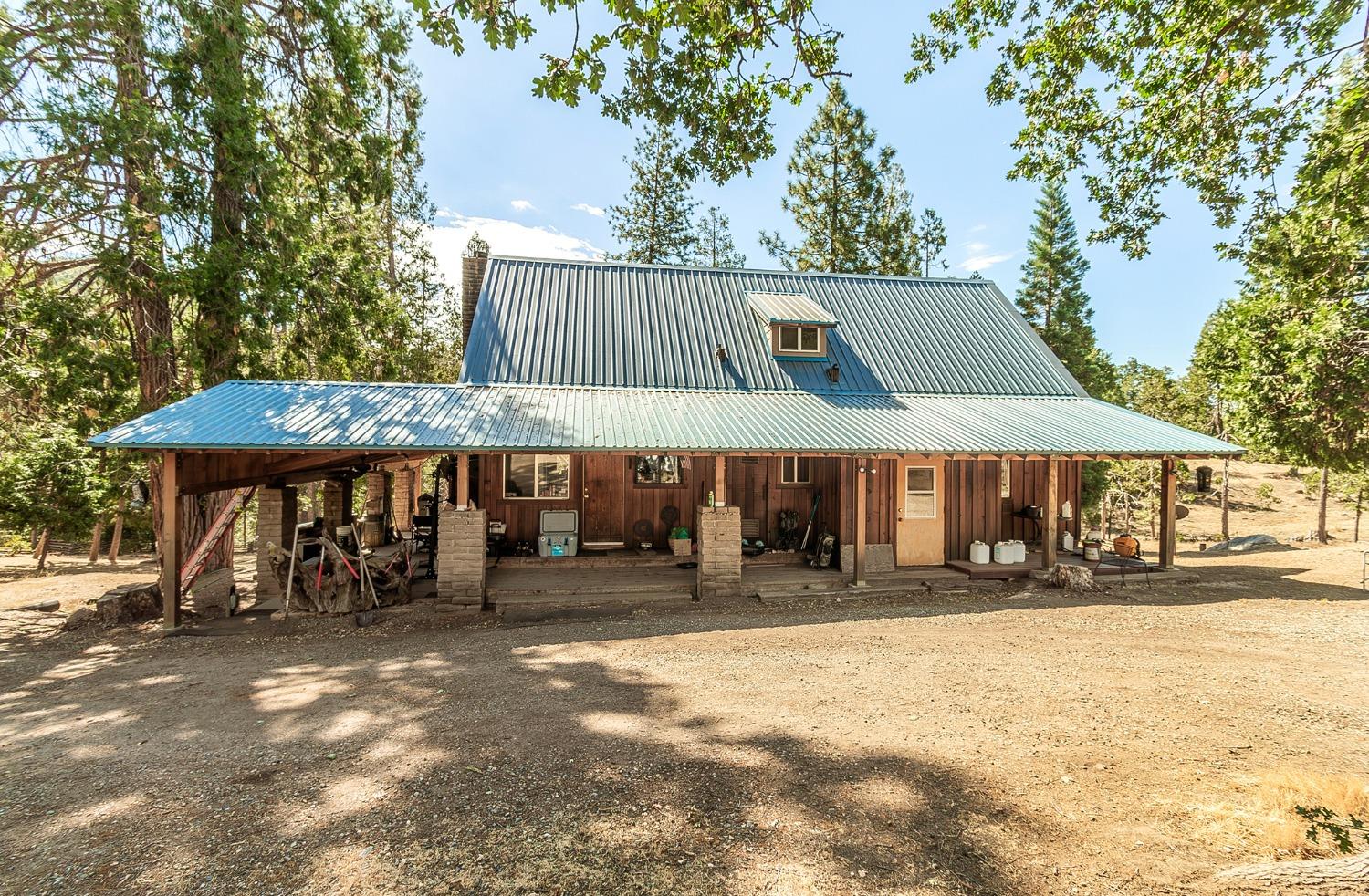 33288 Linson Road Tollhouse, CA 93667 - Photo 18 of 54 a view of a outdoor space