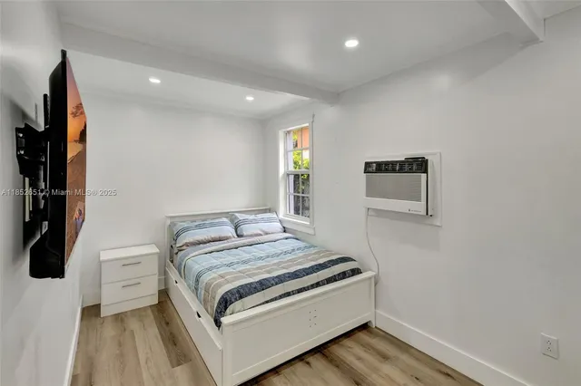 $699,969 | 920 Southwest 8th Court, Miami, FL 33130