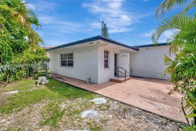$699,969 | 920 Southwest 8th Court, Miami, FL 33130