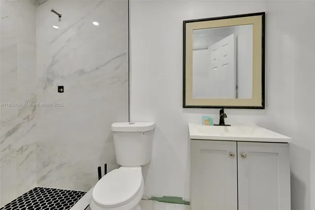 $699,969 | 920 Southwest 8th Court, Miami, FL 33130