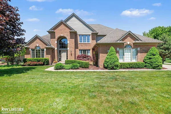 $700,000 | 14407 Fruitwood Drive, Washington, MI 48094