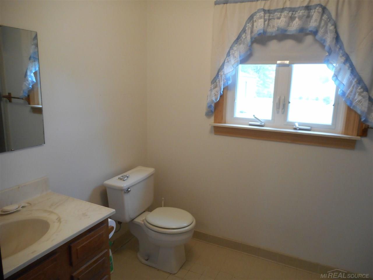 6867 Aitken Road Lexington, MI 48450 - Photo 19 of 20 31321356-18.JPG