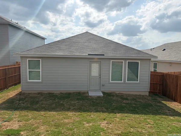 $1,599 | 534 Layne Overlook, San Antonio, TX 78253