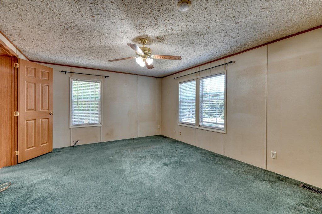 830 Canyon Road Marble, NC 28905 - Photo 36 of 45 Gallery Image 36