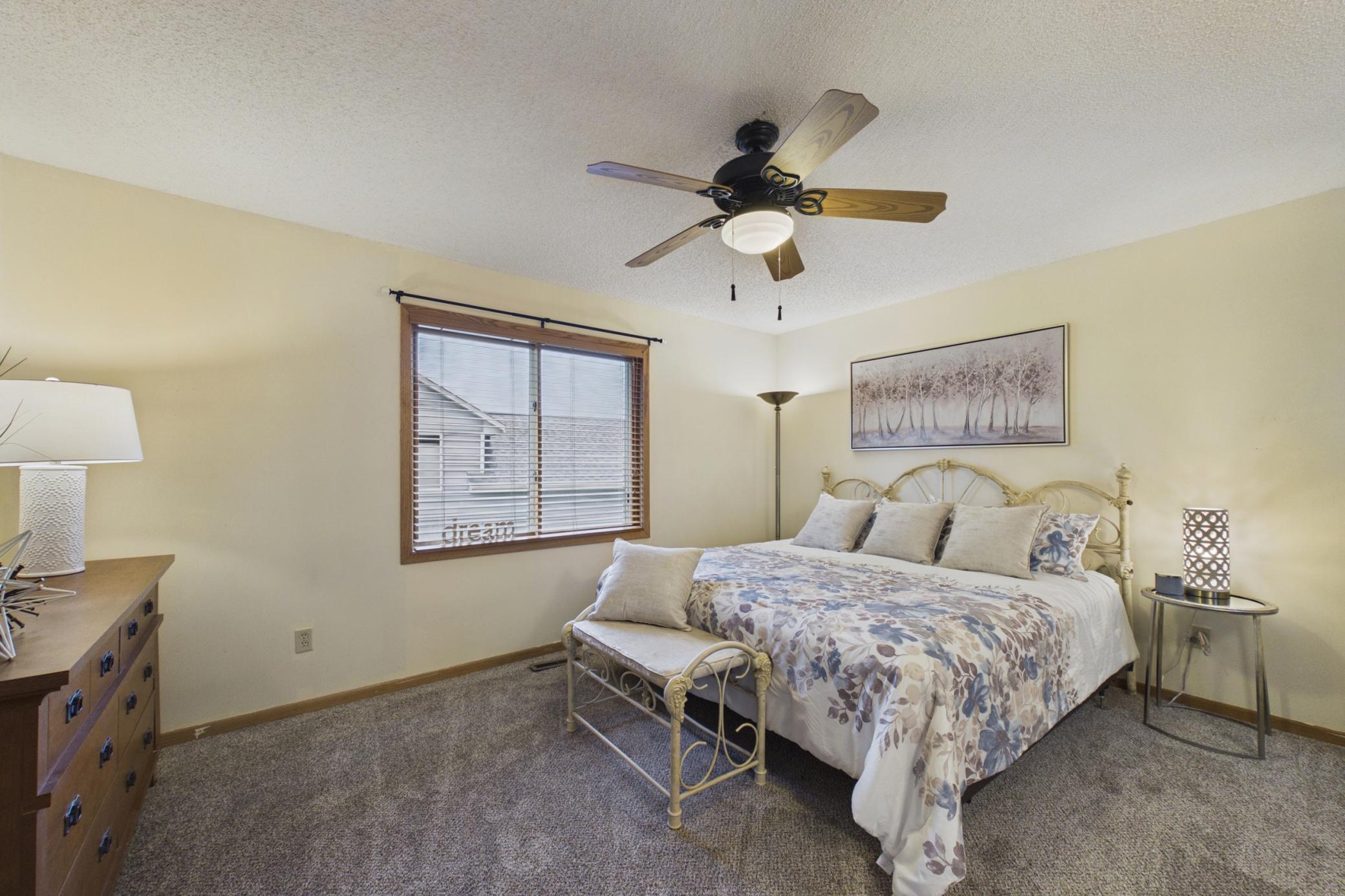 9176 Sierra Road Woodbury, MN 55125 - Photo 13 of 36