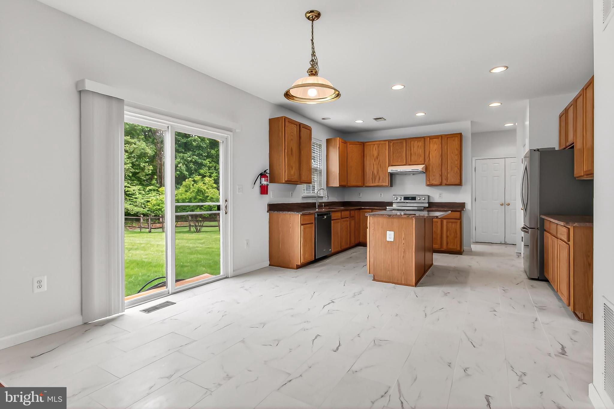 25825 Spring Farm Circle Chantilly, VA 20152 - Photo 31 of 80 Gallery Image 31