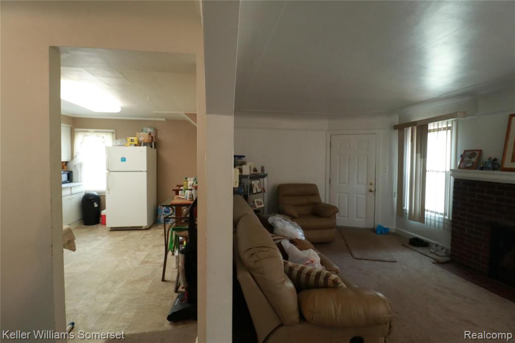 1970 Rome Avenue Warren, MI 48091 - Photo 15 of 24