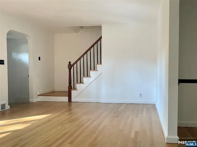 $4,000 | 961 Phelps Road, Teaneck, NJ 07666