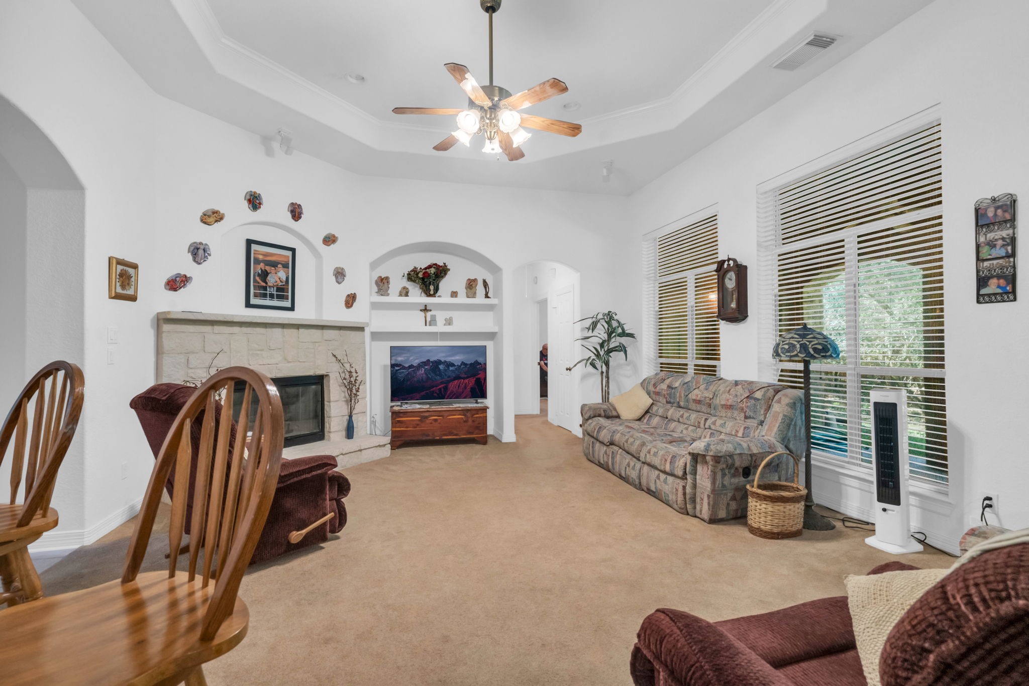 15501 Victoria's Way Montgomery, TX 77316 - Photo 16 of 36 Living room.