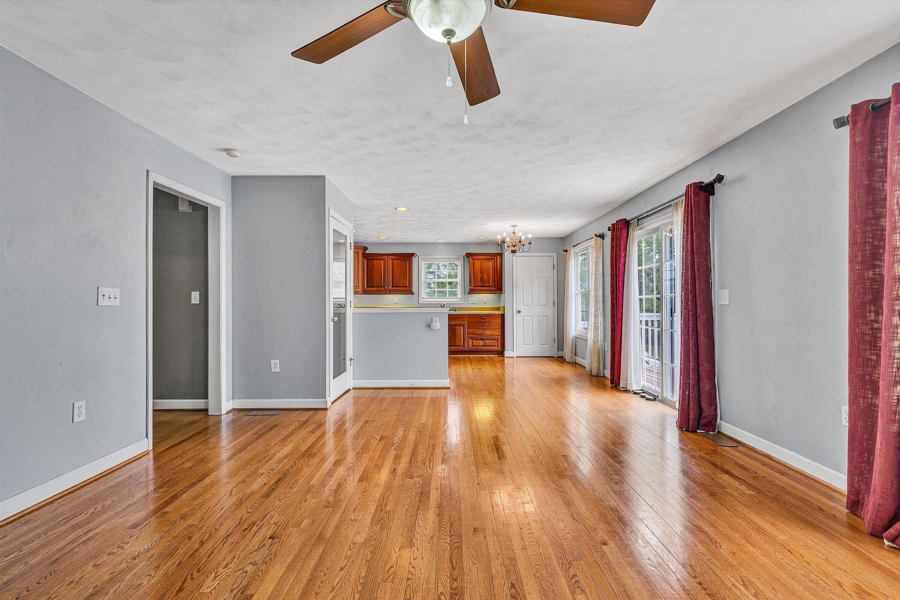 1270 North Mill Road Salem, VA 24153 - Photo 6 of 31 11-SGP-04396
