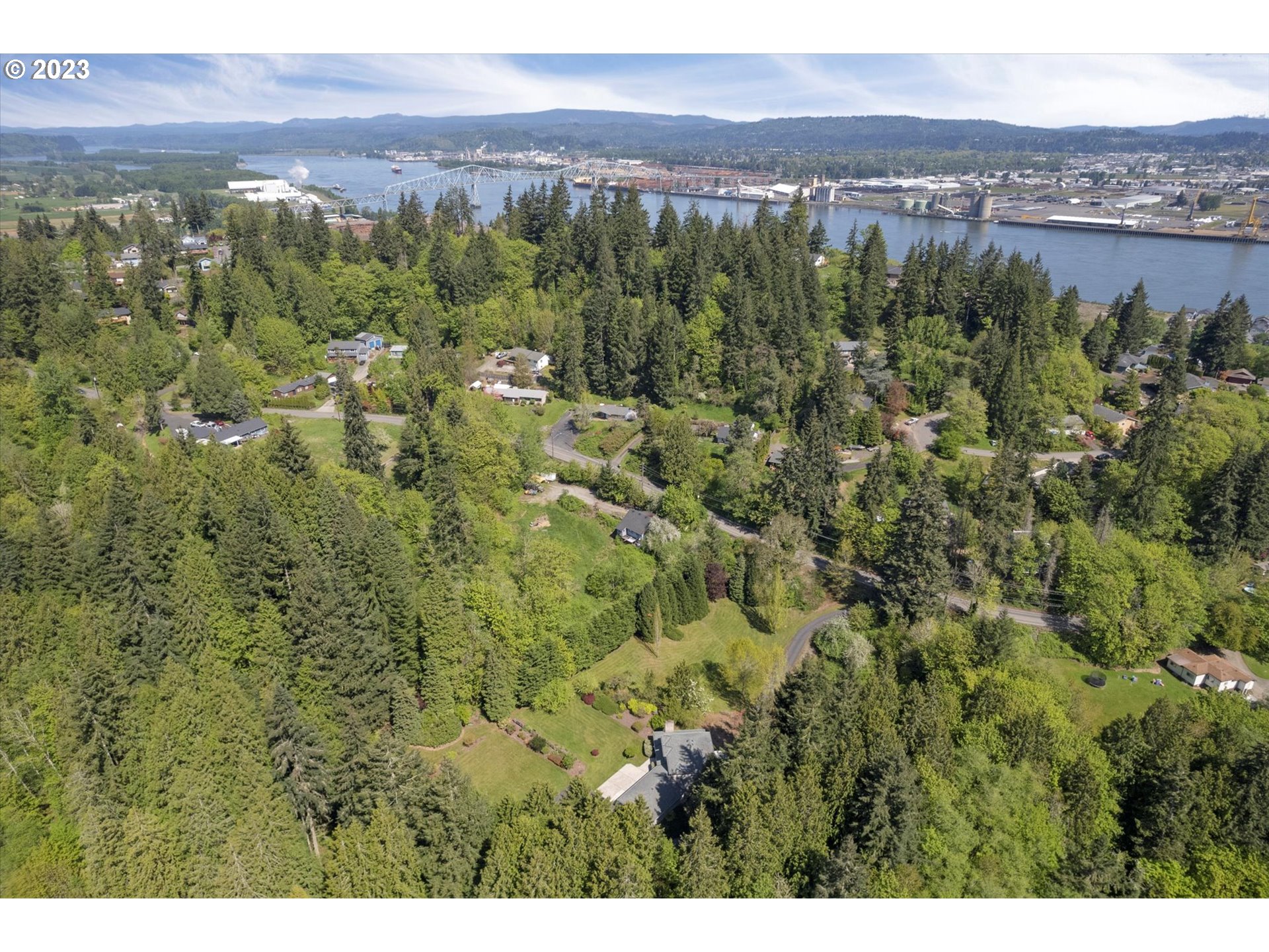 75442 Fern Hill Road Rainier, OR 97048 - Photo 47 of 48 a view of a city with mountain
