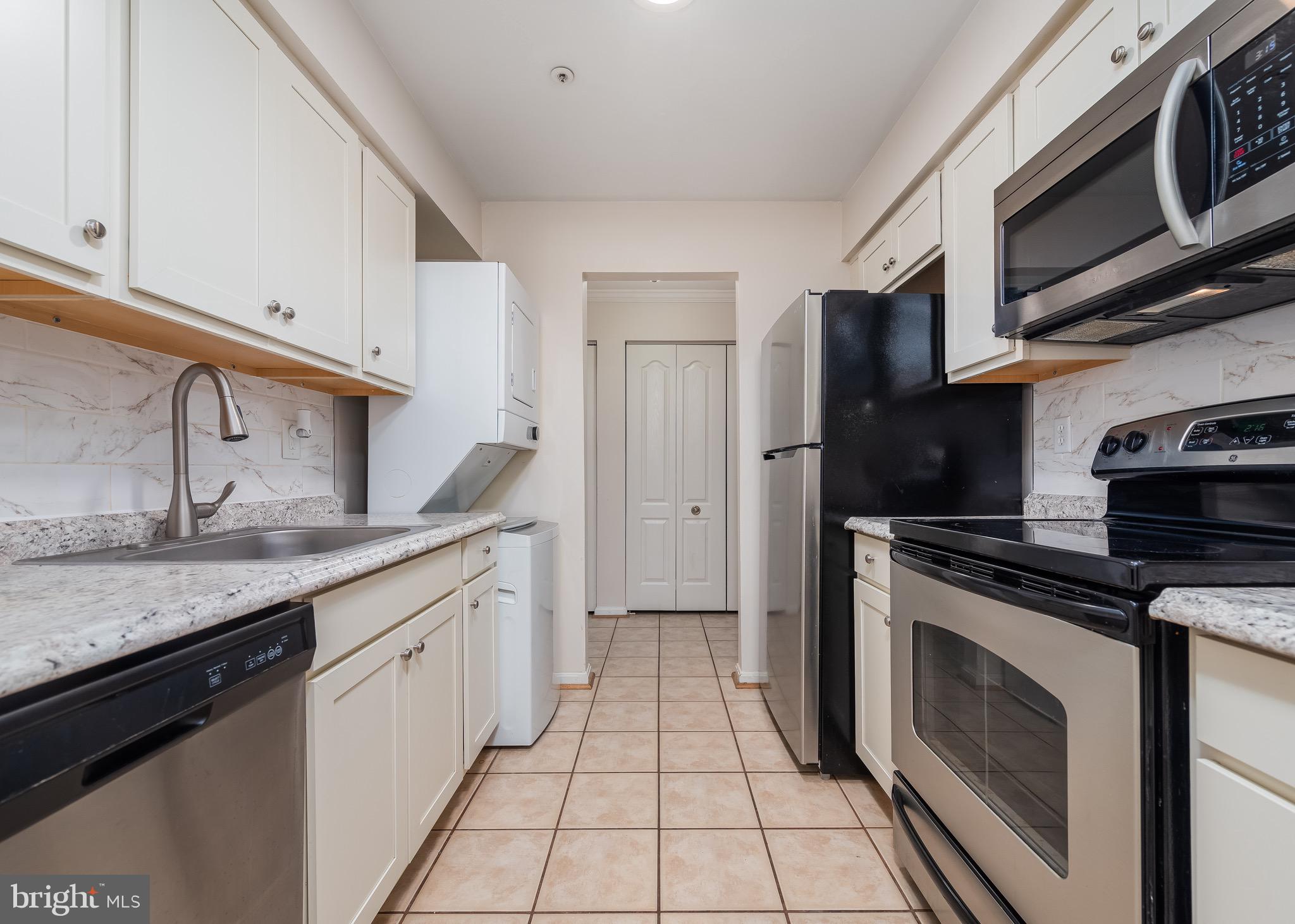 8360 Montgomery Run Road, Unit D Ellicott City, MD 21043 - Photo 3 of 18