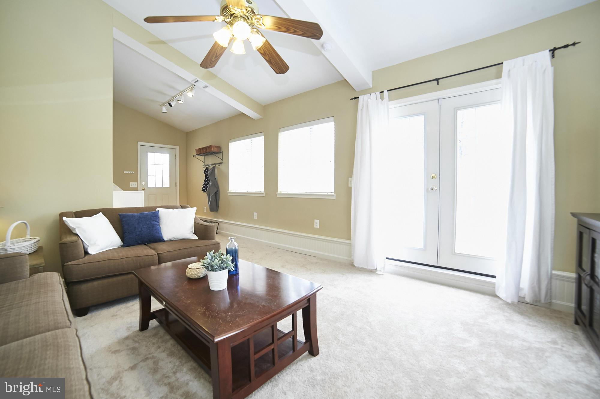 12 Wengate Road Owings Mills, MD 21117 - Photo 22 of 30 Living Room