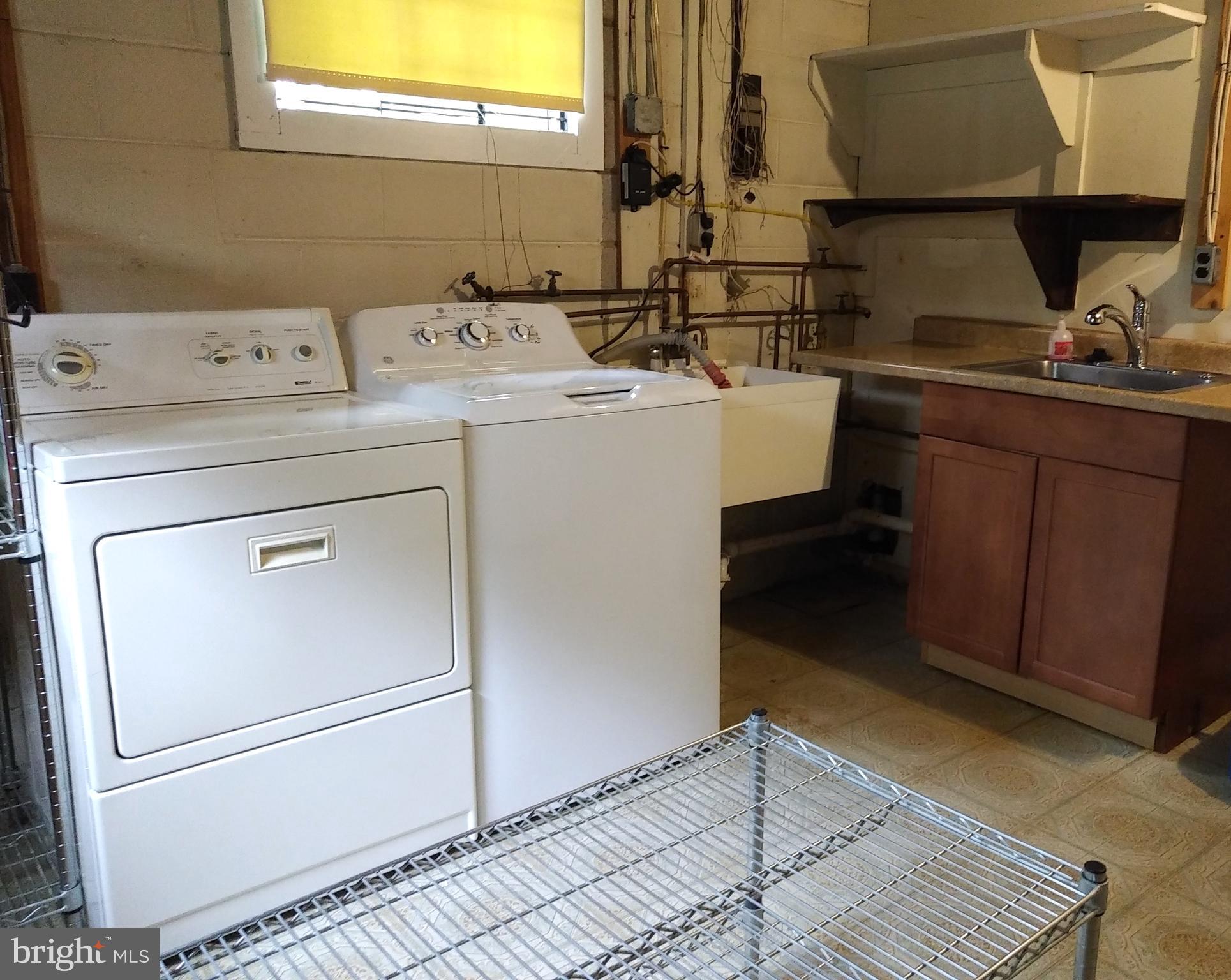2004 Prichard Road Silver Spring, MD 20902 - Photo 10 of 21 Laundry and extra sink