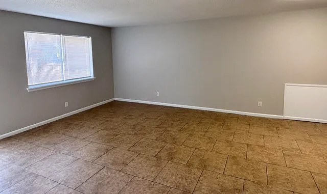 $1,250 | 322 Pelham Road, Unit B, Fort Walton Beach, FL 32547