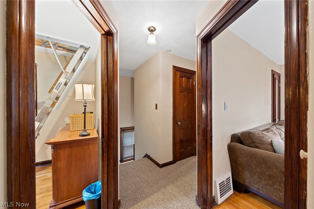 2551 Eaton Road University Heights, OH 44118 - Photo 20 of 35