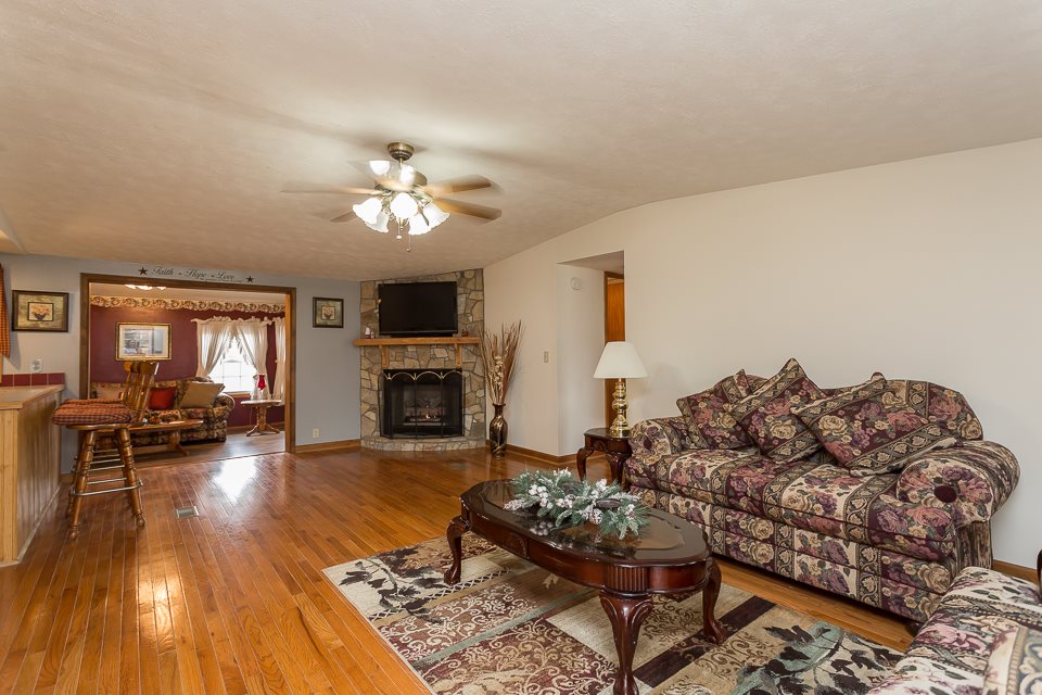 116 Guthrie Road Stuarts Draft, VA 24477 - Photo 3 of 33 Gallery Image 3