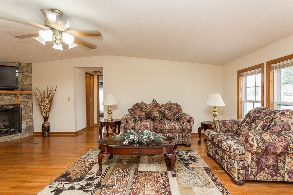 116 Guthrie Road Stuarts Draft, VA 24477 - Photo 4 of 33 Gallery Image 4
