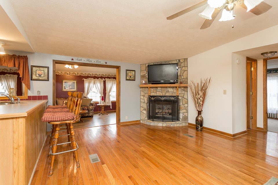 116 Guthrie Road Stuarts Draft, VA 24477 - Photo 5 of 33 Gallery Image 5