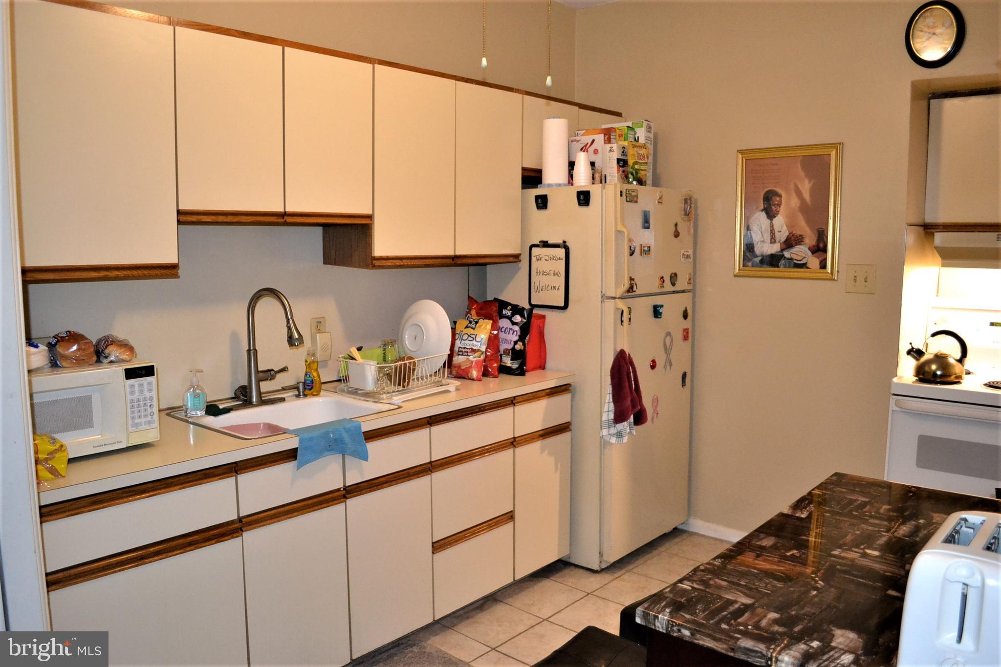 503 Valley Road Elkins Park, PA 19027 - Photo 6 of 37 Very large kitchen with ample cabinetry first flr