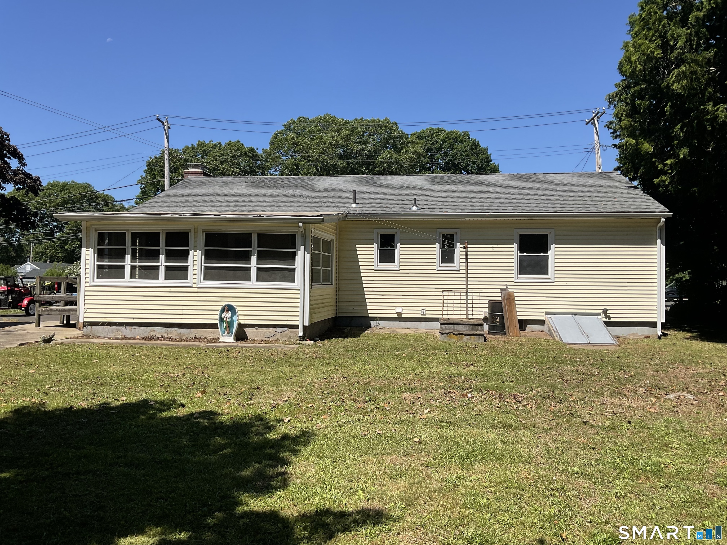 649 Merwin Avenue Milford, CT 06460 - Photo 12 of 20