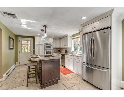 5 Doncaster Road Lynnfield, MA 01940 - Photo 13 of 29 Gallery Image 13