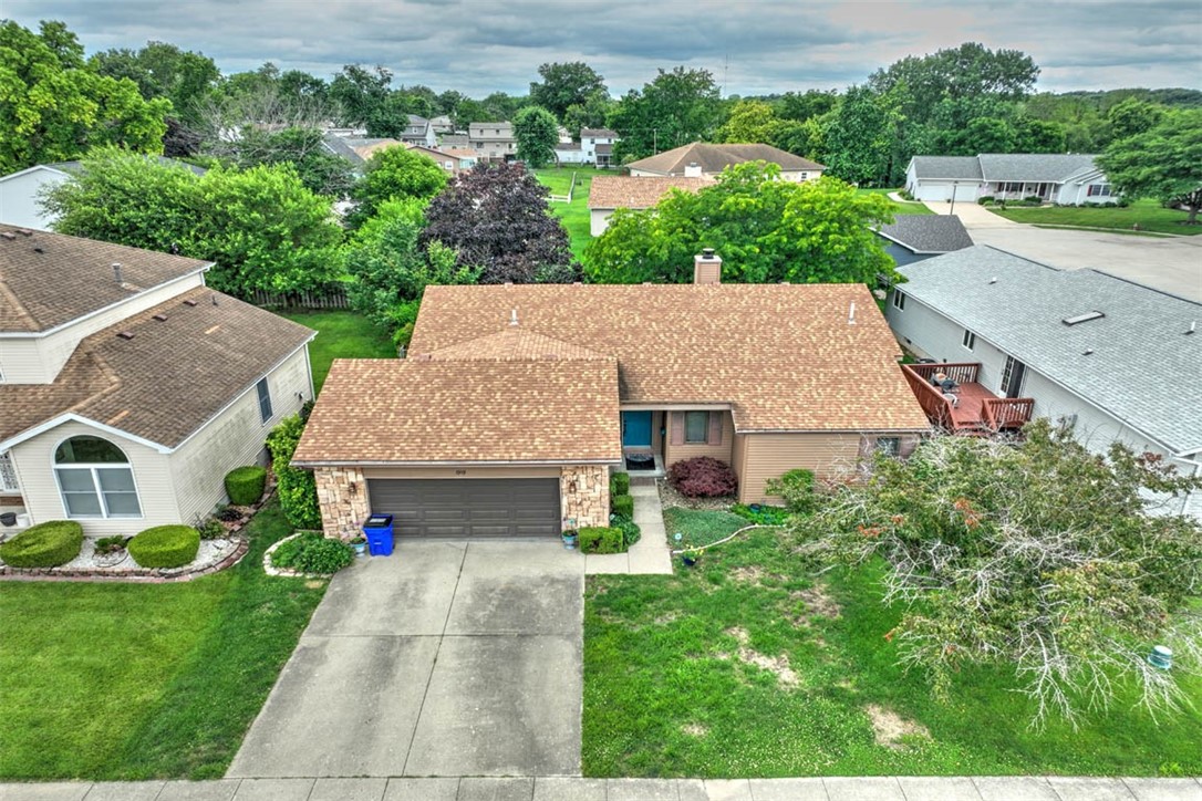 1919 Carl Court Decatur, IL 62526 - Photo 2 of 28