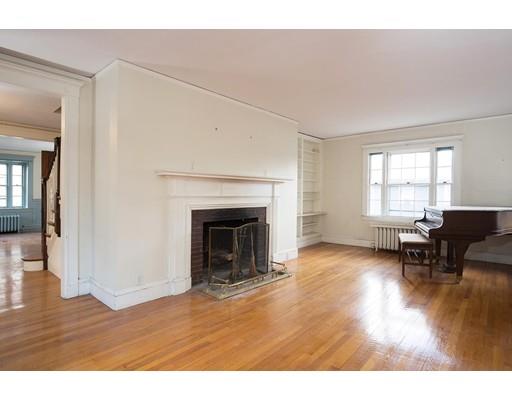 34 Hawthorn Road Brookline, MA 02445 - Photo 2 of 7