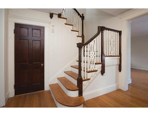 34 Hawthorn Road Brookline, MA 02445 - Photo 5 of 7