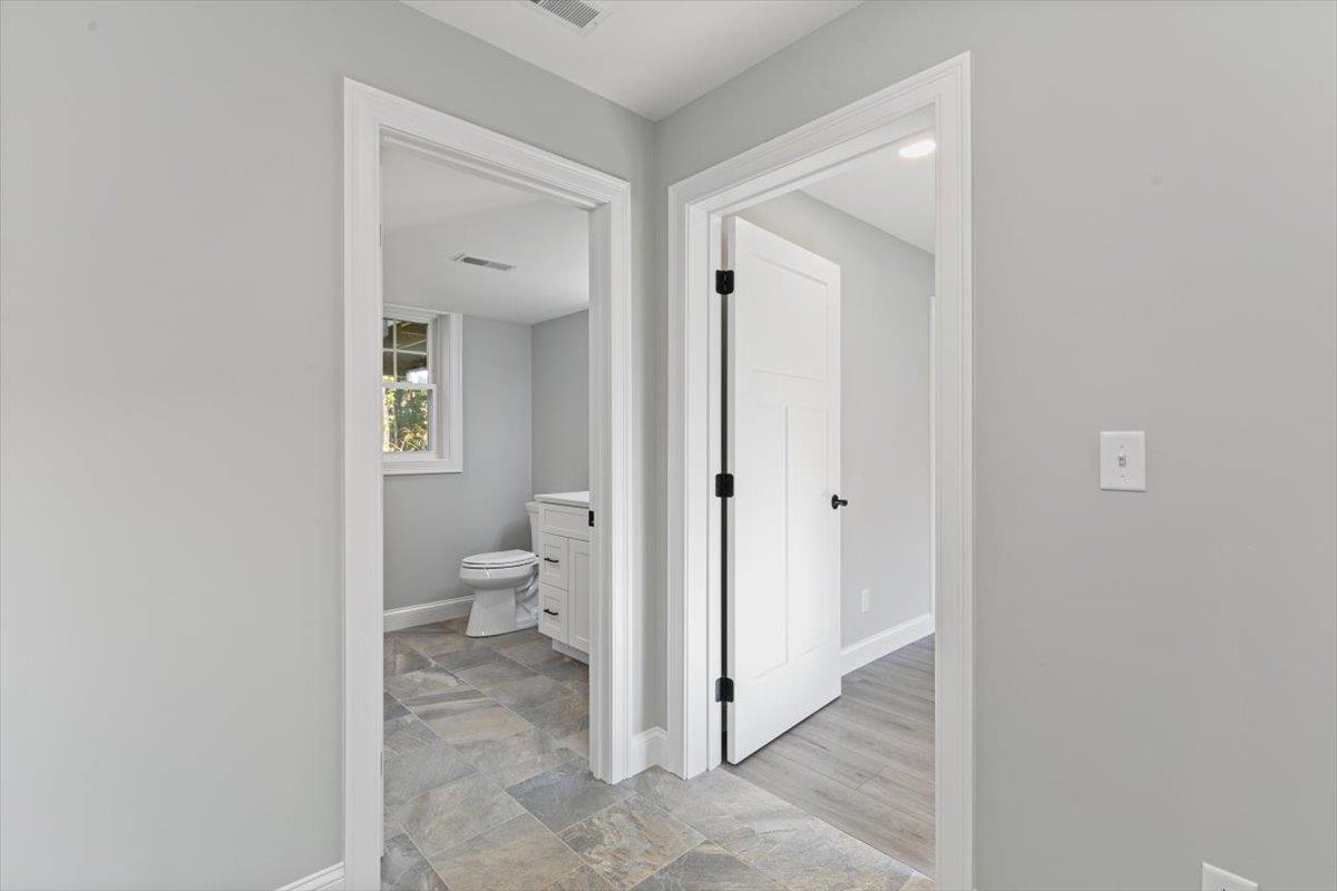 33 A Iris Avenue Salem, NH 03079 - Photo 16 of 37