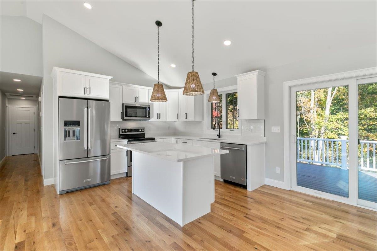 33 A Iris Avenue Salem, NH 03079 - Photo 33 of 37