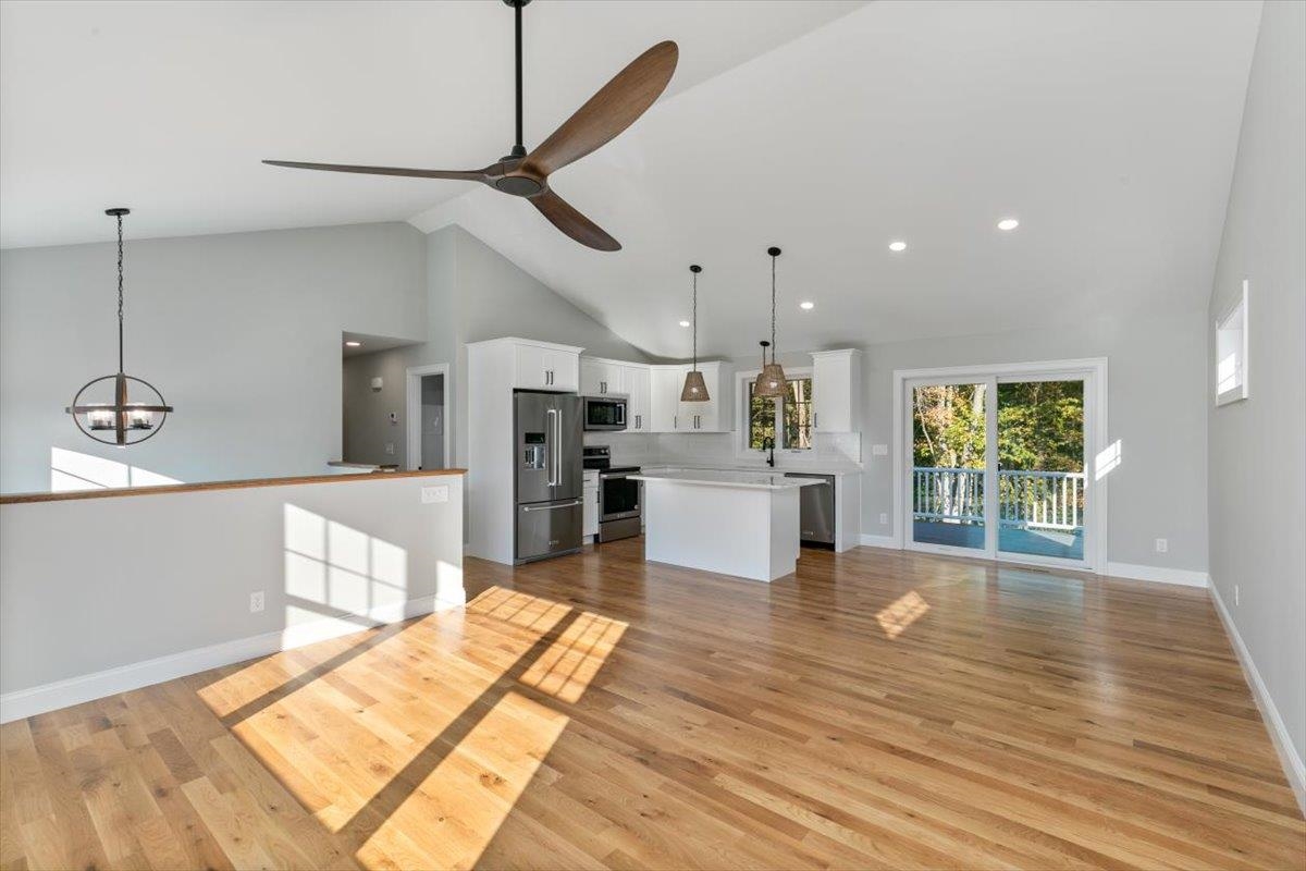 33 A Iris Avenue Salem, NH 03079 - Photo 36 of 37