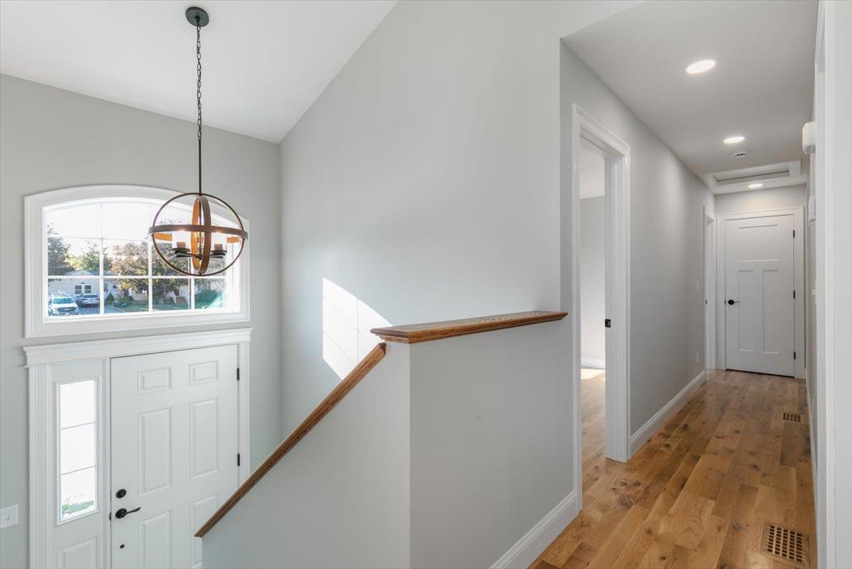 33 A Iris Avenue Salem, NH 03079 - Photo 5 of 37