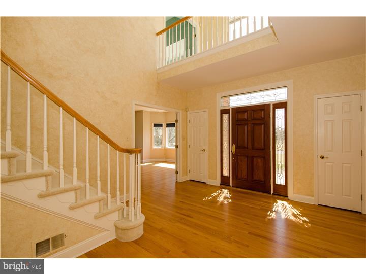 2587 Cold Spring Road Lansdale, PA 19446 - Photo 2 of 25 Gallery Image 2
