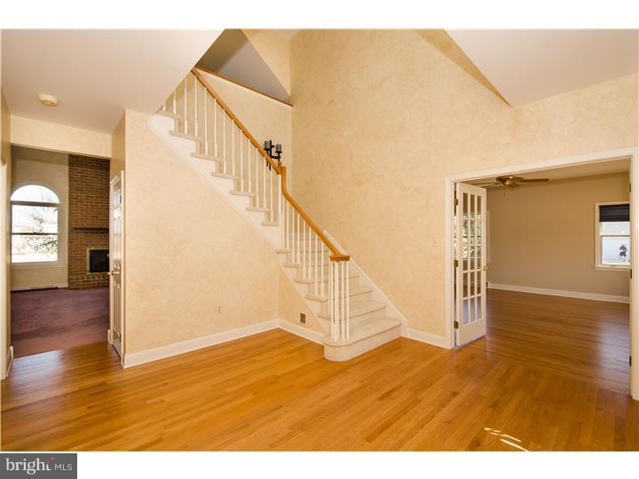 2587 Cold Spring Road Lansdale, PA 19446 - Photo 4 of 25 Gallery Image 4