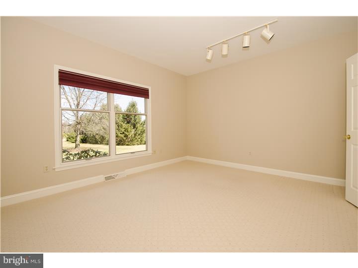 2587 Cold Spring Road Lansdale, PA 19446 - Photo 7 of 25 Gallery Image 7
