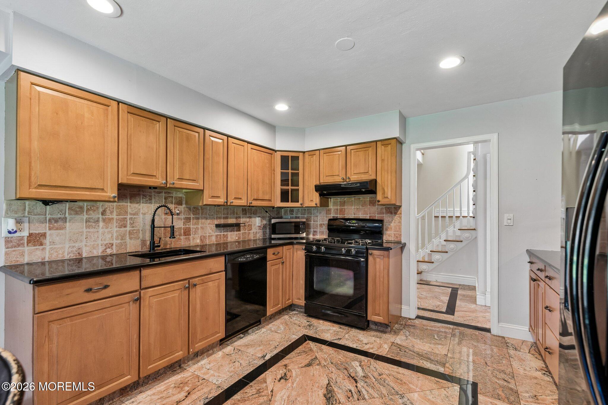 1 Flintlock Road Freehold, NJ 07728 - Photo 8 of 40 Kitchen