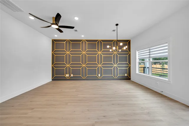 $2,250 | 4902 Higgins Street, Unit A, Houston, TX 77033