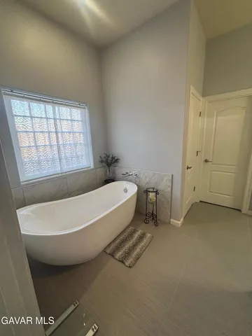 $699,900 | 23001 Lakeview Drive, Tehachapi, CA 93561