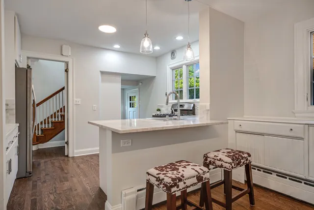 $6,175 | 662 Greenview Place, Lake Forest, IL 60045