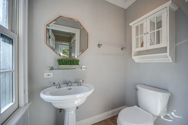 $6,175 | 662 Greenview Place, Lake Forest, IL 60045