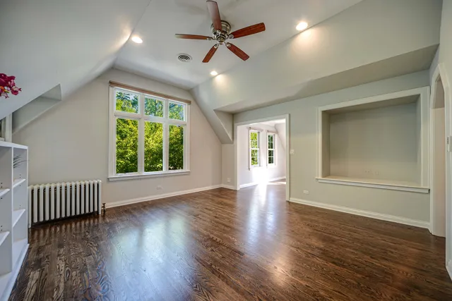 $6,175 | 662 Greenview Place, Lake Forest, IL 60045